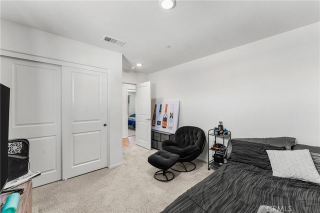 4413 W Avenue J2, Lancaster, CA 93536