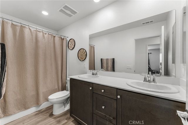 4413 W Avenue J2, Lancaster, CA 93536