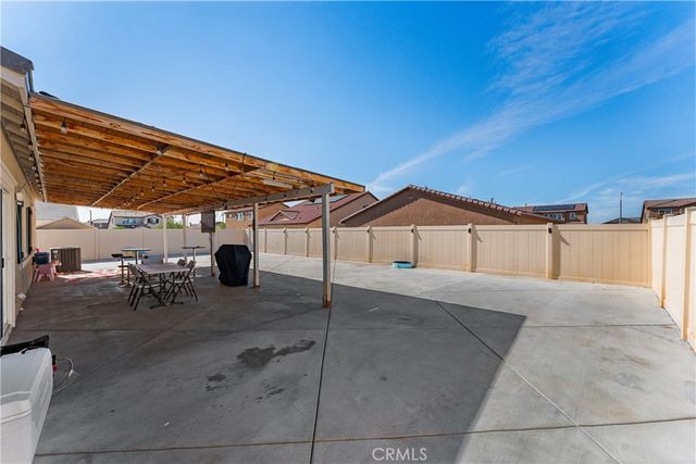 4413 W Avenue J2, Lancaster, CA 93536