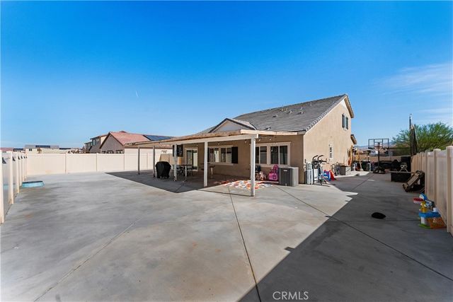 4413 W Avenue J2, Lancaster, CA 93536