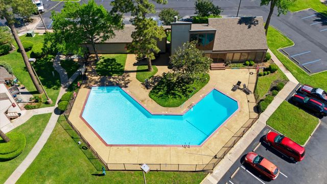 12900 Walden, Unite 219b Road 219B, Montgomery, TX 77356