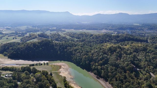 23 Caywood Rd, Dandridge, TN 37725
