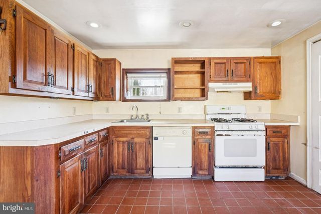 505 W MANTUA AVE, Wenonah, NJ 08090