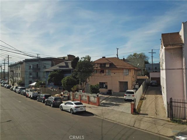 1421 Courtland Avenue, Los Angeles, CA 90006