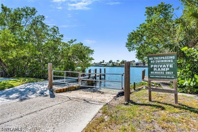 688 W Valley DR, Bonita Springs, FL 34134
