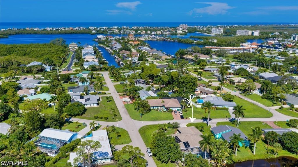 688 W Valley DR, Bonita Springs, FL 34134