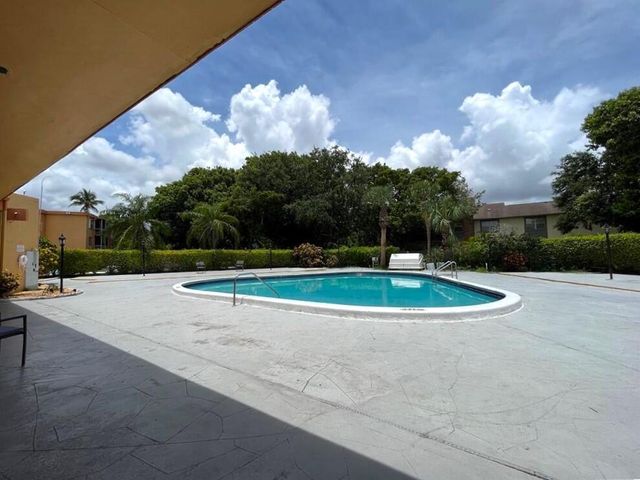 4354 NW 9TH Avenue 14-3C, Deerfield Beach, FL 33064