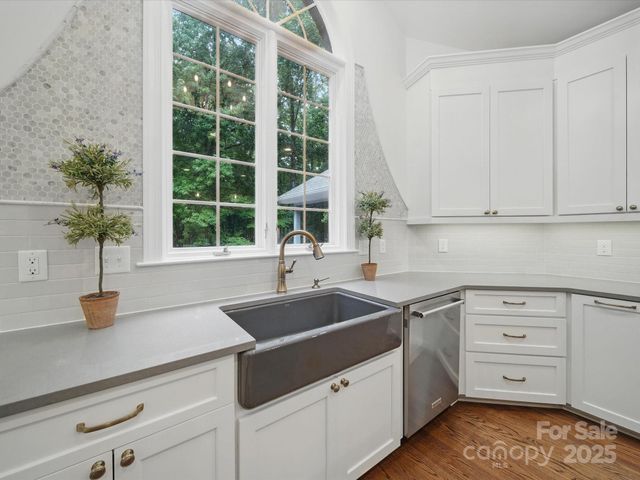 4644 Snow Drive, Harrisburg, NC 28075
