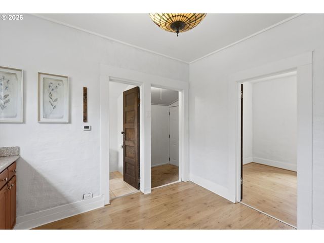 2323 N TERRY St, Portland, OR 97217