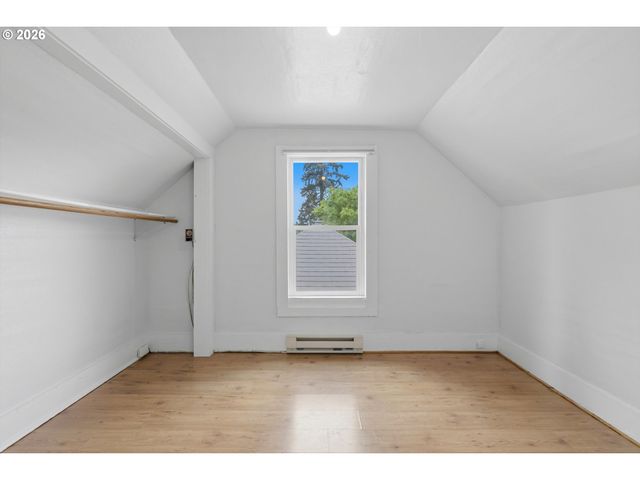 2323 N TERRY St, Portland, OR 97217