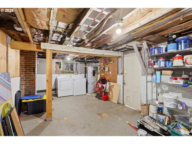 2323 N TERRY St, Portland, OR 97217