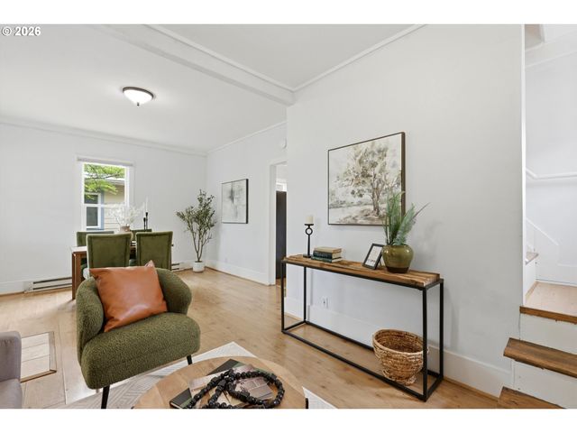 2323 N TERRY St, Portland, OR 97217