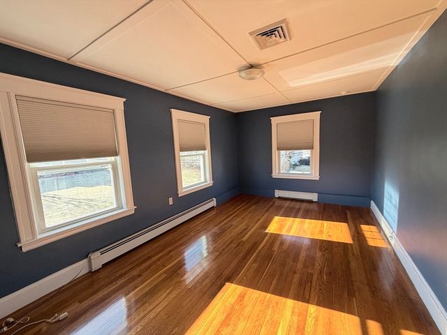 9 Hollis St B, Milton, MA 02186