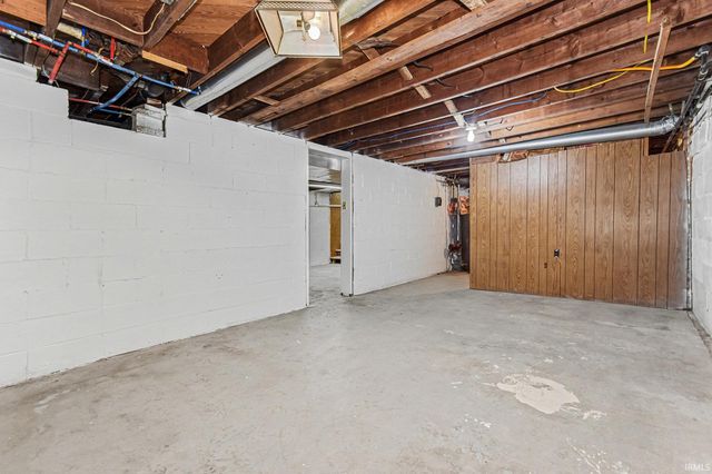 21012 state 120 Road, Elkhart, IN 46516