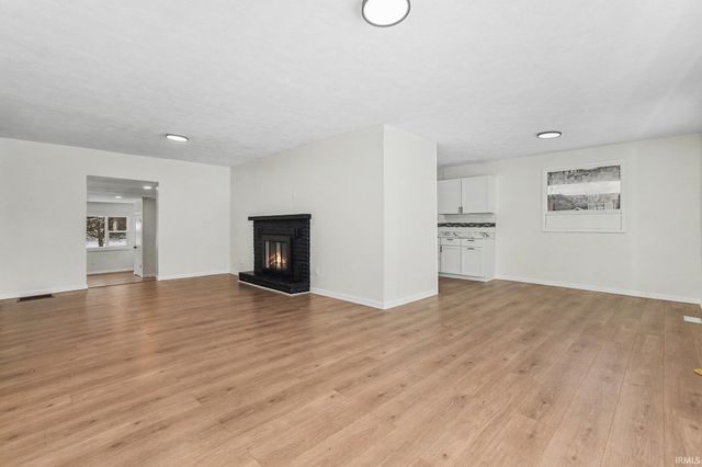 21012 state 120 Road, Elkhart, IN 46516