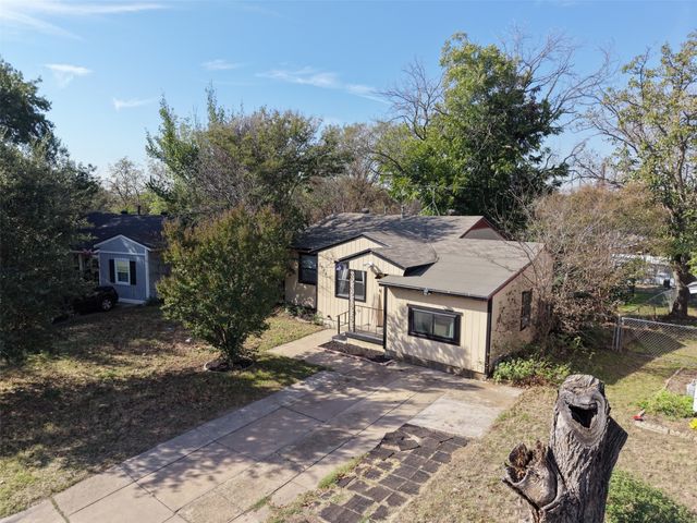 5228 Frazier Avenue, Fort Worth, TX 76115
