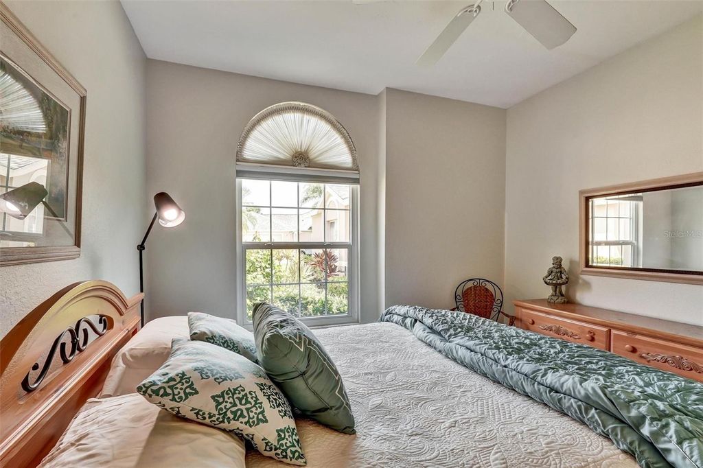 Image 11 of property listing at 6929 STONEYWALK COURT, Bradenton, FL 34203