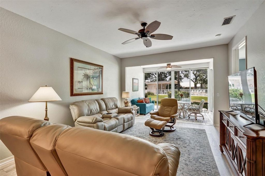 Image 15 of property listing at 6929 STONEYWALK COURT, Bradenton, FL 34203