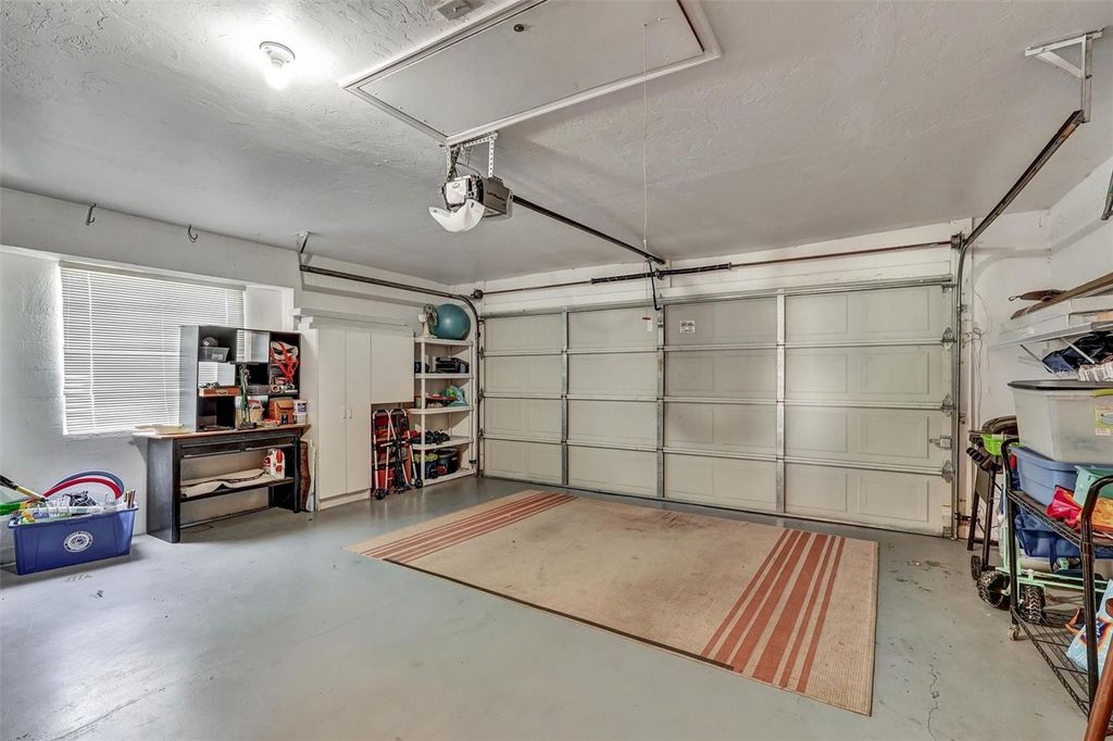 Image 4 of property listing at 6929 STONEYWALK COURT, Bradenton, FL 34203