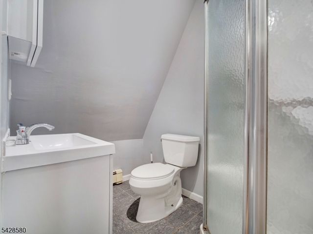 564 Sanford Ave, Newark City, NJ 07106