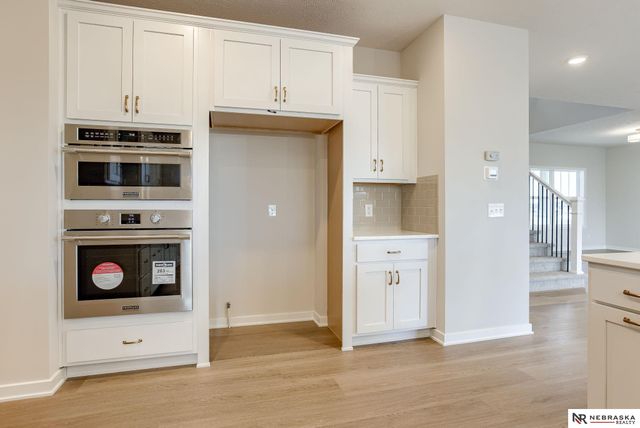 8614 Legacy Street, Papillion, NE 68046