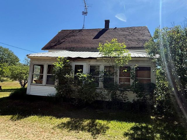 188 7TH STREET, Clintonville, WI 54929