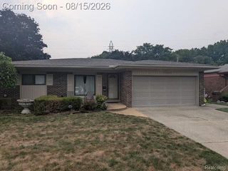 35209 Cathedral Drive, Sterling Heights, MI 48312