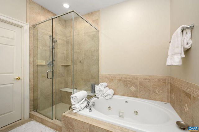 824 COLRIDGE DR, Charlottesville, VA 22903