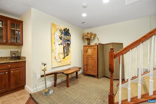 824 COLRIDGE DR, Charlottesville, VA 22903