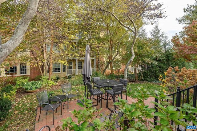 824 COLRIDGE DR, Charlottesville, VA 22903