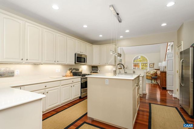 824 COLRIDGE DR, Charlottesville, VA 22903