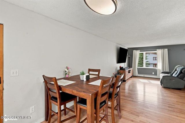 3511 Scarlet Place, Anchorage, AK 99517