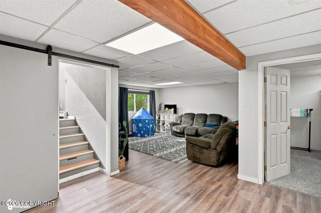 3511 Scarlet Place, Anchorage, AK 99517
