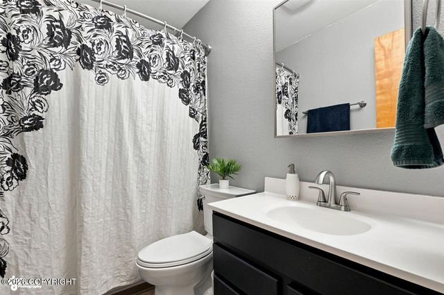 3511 Scarlet Place, Anchorage, AK 99517