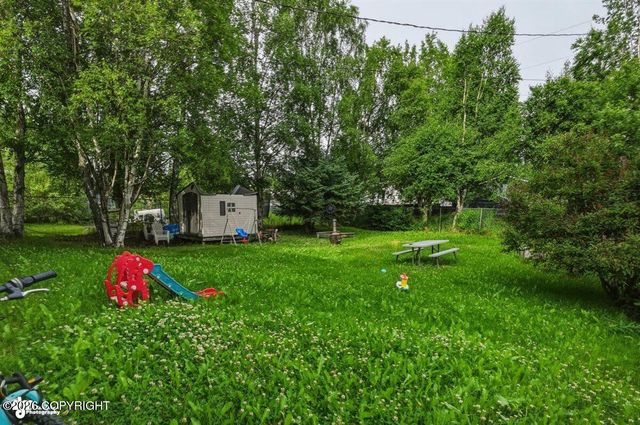 3511 Scarlet Place, Anchorage, AK 99517