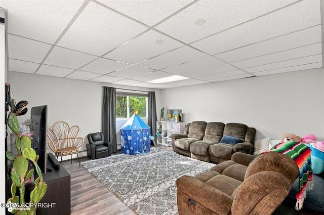 3511 Scarlet Place, Anchorage, AK 99517