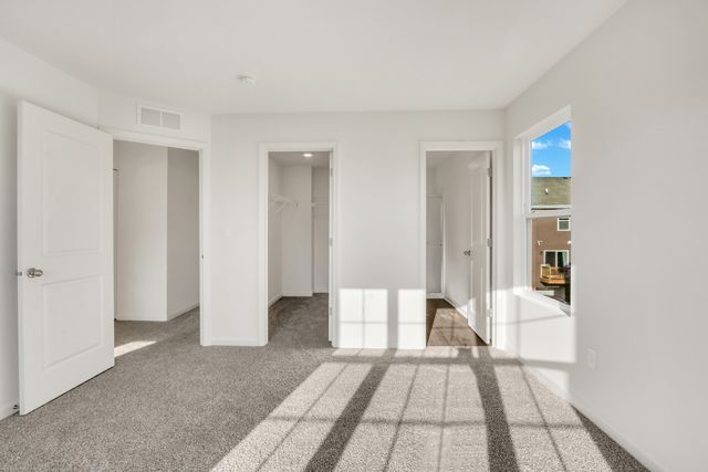 6500 Linden Trail C, Wonder Lake, IL 60097