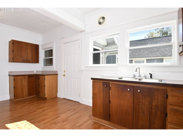 5140 Se 66TH Ave, Portland, OR 97206