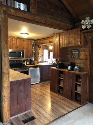 300 Roy Pitt Rd, Springfield, TN 37172