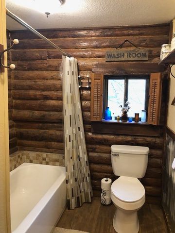 300 Roy Pitt Rd, Springfield, TN 37172