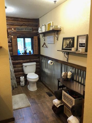 300 Roy Pitt Rd, Springfield, TN 37172