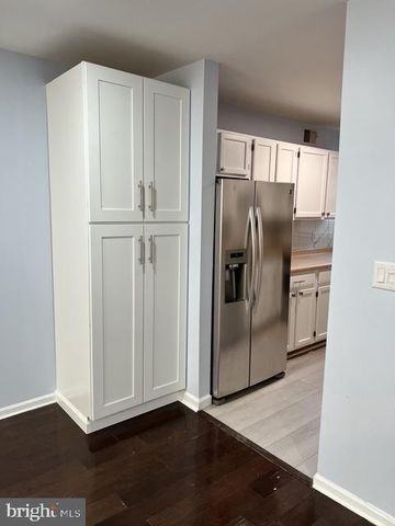 605 N 44TH ST, Philadelphia, PA 19104
