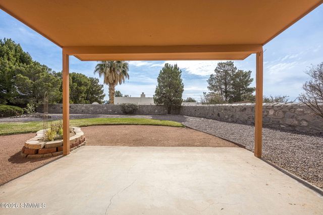 2194 Frontier Drive, Las Cruces, NM 88011