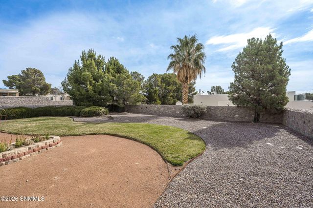 2194 Frontier Drive, Las Cruces, NM 88011