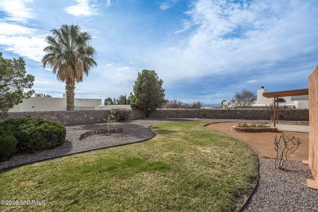 2194 Frontier Drive, Las Cruces, NM 88011
