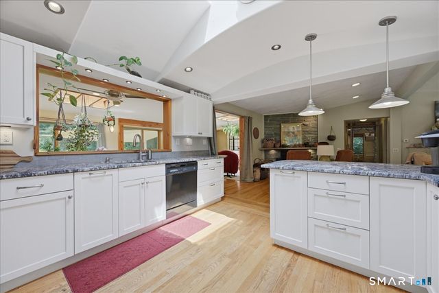 15 Mitchell Drive, East Lyme, CT 06357