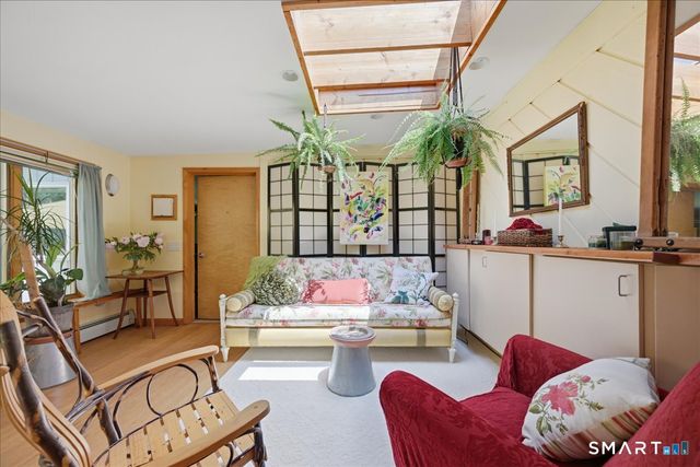 15 Mitchell Drive, East Lyme, CT 06357