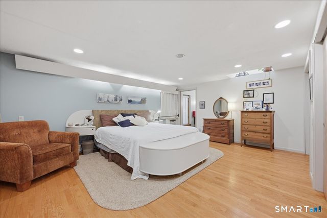 15 Mitchell Drive, East Lyme, CT 06357