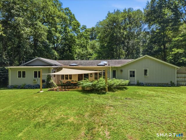 15 Mitchell Drive, East Lyme, CT 06357