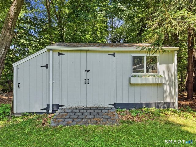 15 Mitchell Drive, East Lyme, CT 06357